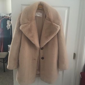 Nwot zara nude blush faux fur plush coat